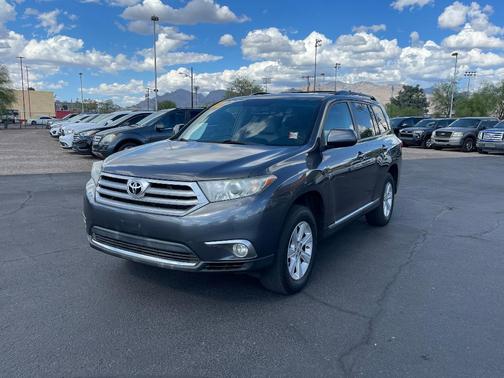 2012 Toyota Highlander SE