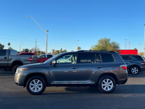 2013 Toyota Highlander SE