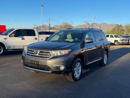 2013 Toyota Highlander SE