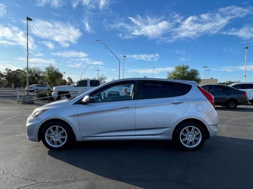 2013 Hyundai Accent GS