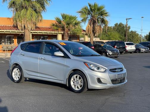 2013 Hyundai Accent GS