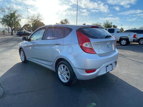 2013 Hyundai Accent GS