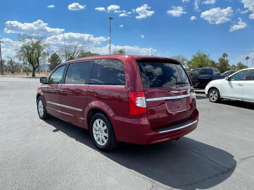 2012 Chrysler Town & Country Touring-L