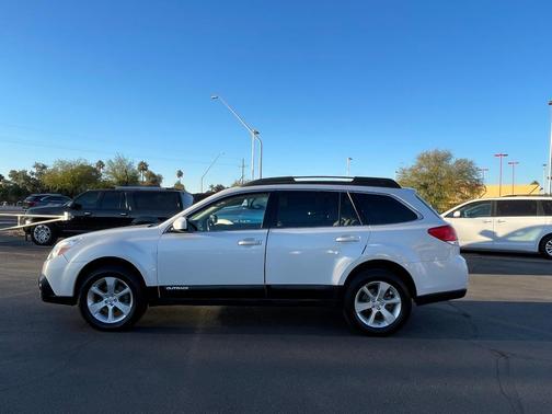 2013 Subaru Outback 2.5i Premium