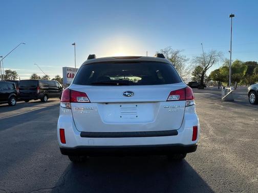 2013 Subaru Outback 2.5i Premium
