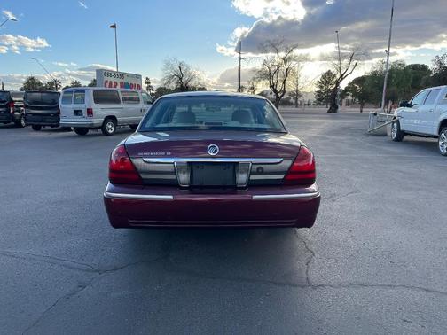 Burgundy 2006 Mercury Grand Marquis GS Convenience