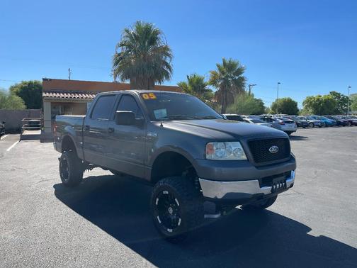 2005 Ford F-150 XLT SuperCrew