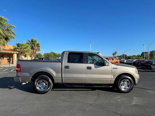 2005 Ford F-150 XLT SuperCrew