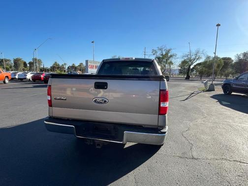 2005 Ford F-150 XLT SuperCrew