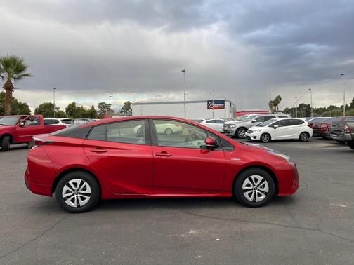 2016 Toyota Prius Three Touring