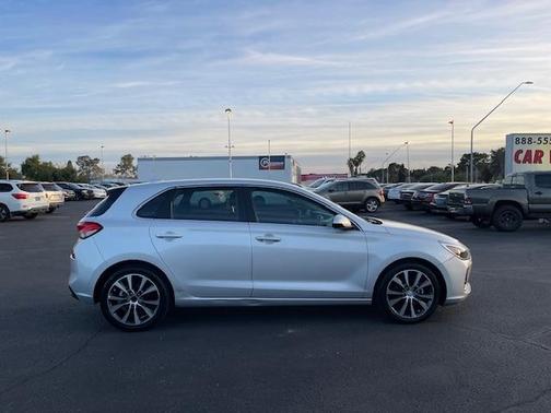 2018 Hyundai Elantra GT Base