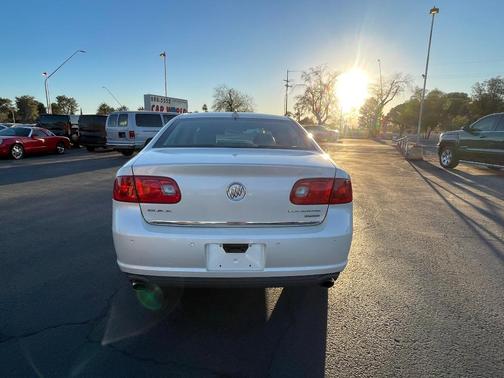 2011 Buick Lucerne Super