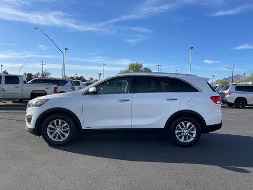2016 Kia Sorento LX