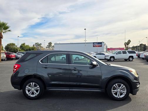 Nightfall Gray Metallic 2017 Chevrolet Equinox LS