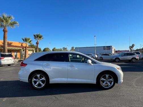 2012 Toyota Venza LE