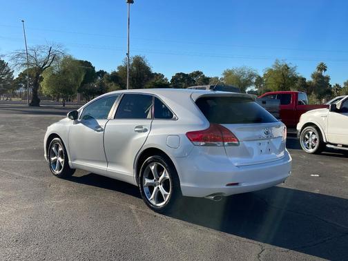 2012 Toyota Venza LE