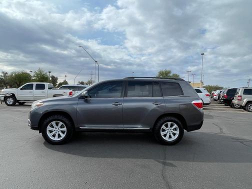 2013 Toyota Highlander SE