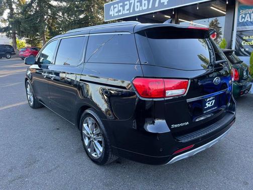 Aurora Black Pearl 2016 Kia Sedona SX-L