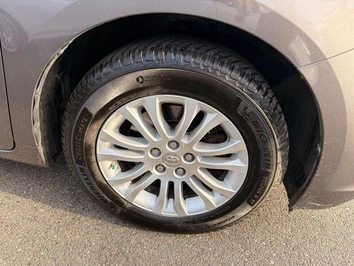 2015 Toyota Sienna XLE