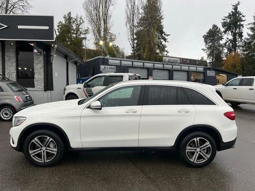 2017 Mercedes-Benz GLC 300 4MATIC