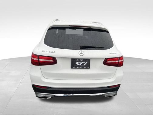 White 2017 Mercedes-Benz GLC 300 4MATIC