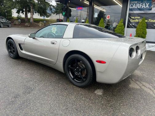 2002 Chevrolet Corvette Base