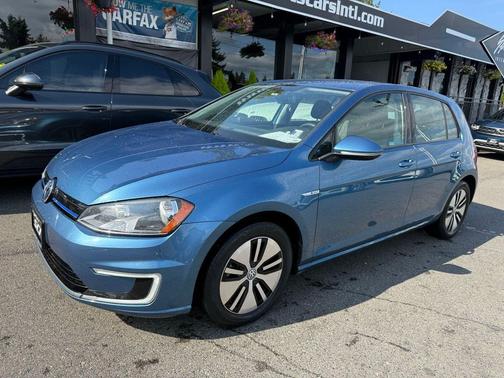 2016 Volkswagen e-Golf SE
