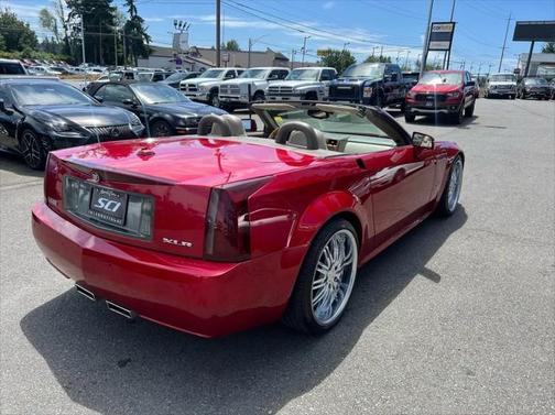 2005 Cadillac XLR Base