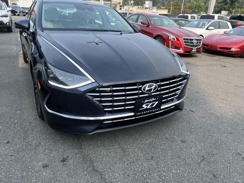 2020 Hyundai SONATA Hybrid Limited
