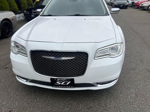 2018 Chrysler 300 Limited