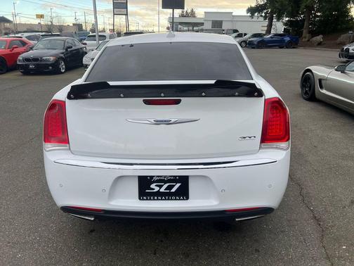 2018 Chrysler 300 Limited