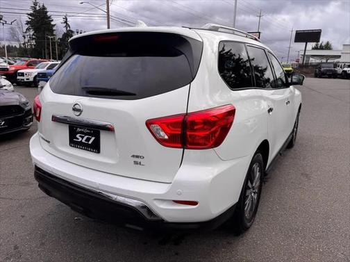 2020 Nissan Pathfinder SL 4WD