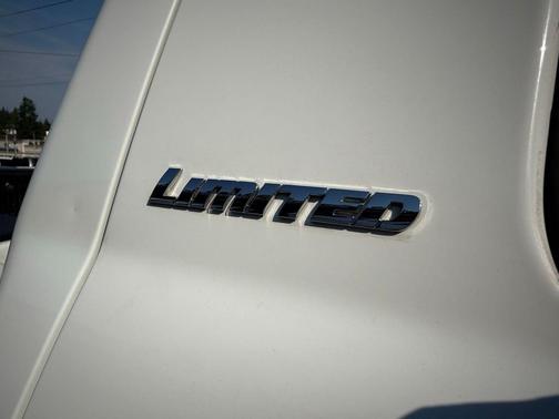 2014 Toyota Tundra Limited