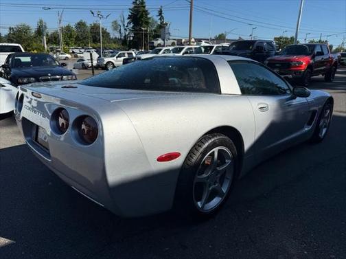 2001 Chevrolet Corvette Base