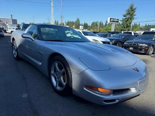 2001 Chevrolet Corvette Base