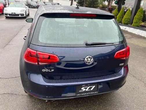 2015 Volkswagen Golf Auto TSI SE