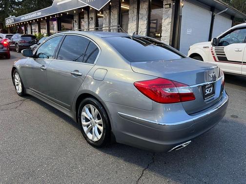 2013 Hyundai Genesis 3.8