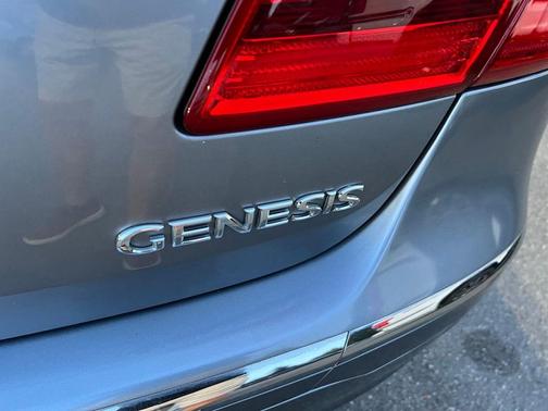 2013 Hyundai Genesis 3.8