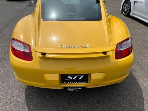 Speed Yellow 2006 Porsche Cayman S