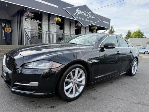 2016 Jaguar XJ XJ R-Sport