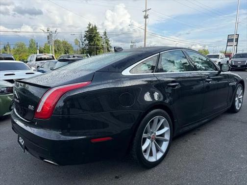 2016 Jaguar XJ XJ R-Sport