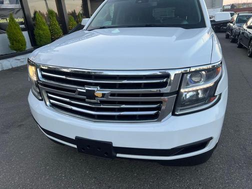 Summit White 2017 Chevrolet Tahoe LT
