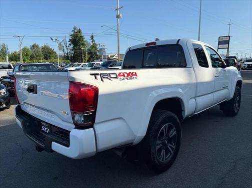 2017 Toyota Tacoma SR5