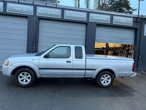 2004 Nissan Frontier XE King Cab