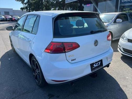 2016 Volkswagen Golf GTI 2.0T SE 4-Door
