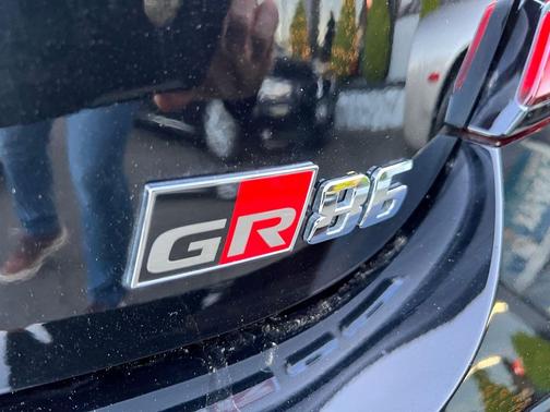 2024 Toyota GR86 Premium
