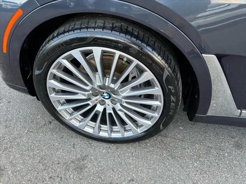 2019 BMW X7 xDrive50i