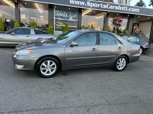 2005 Toyota Camry XLE