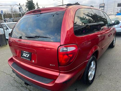 2005 Dodge Grand Caravan SXT