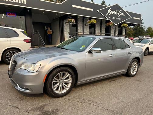 2017 Chrysler 300C Base